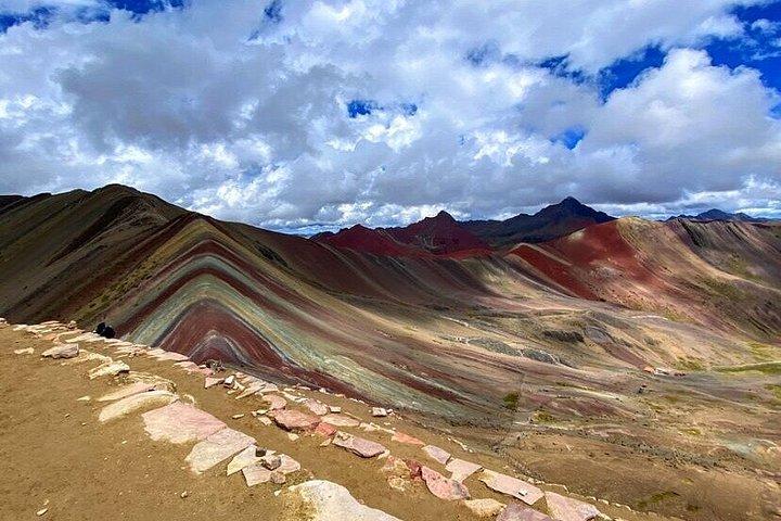 Rainbow Mountain Ganztagestour mit optionalem Red Valley