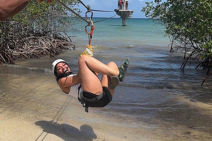 チュッカオールアクセスパスATV、ジップライン、乗馬、パーティーボート