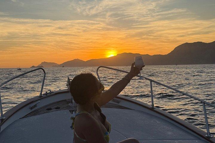 Private Sunset Tour 1.5 hours with Aperitif on Board