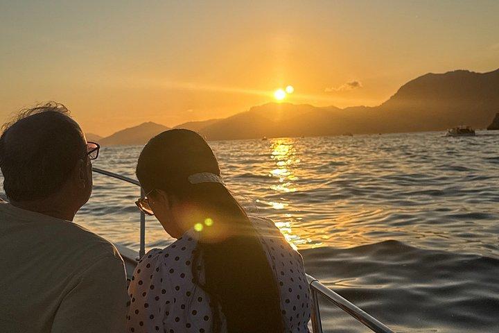 Private Sunset Tour 1.5 hours with Aperitif on Board