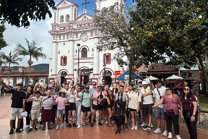 Guatapé, la Piedra, crucero con vista a casa de famos &comidas