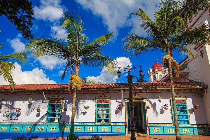 Guatapé, la Piedra, crucero con vista a casa de famosos &comidas