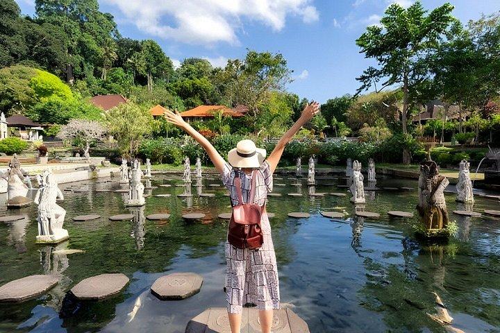 天国の水の宮殿とビーチの東バリプライベートツアーゲート