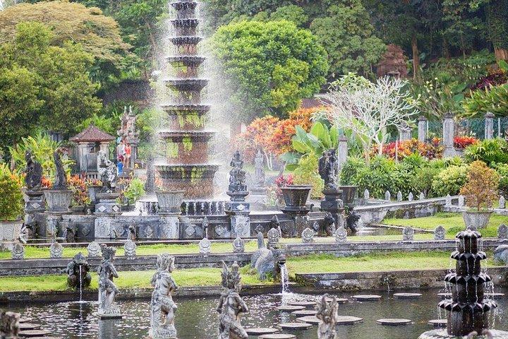 天国の水の宮殿とビーチの東バリプライベートツアーゲート