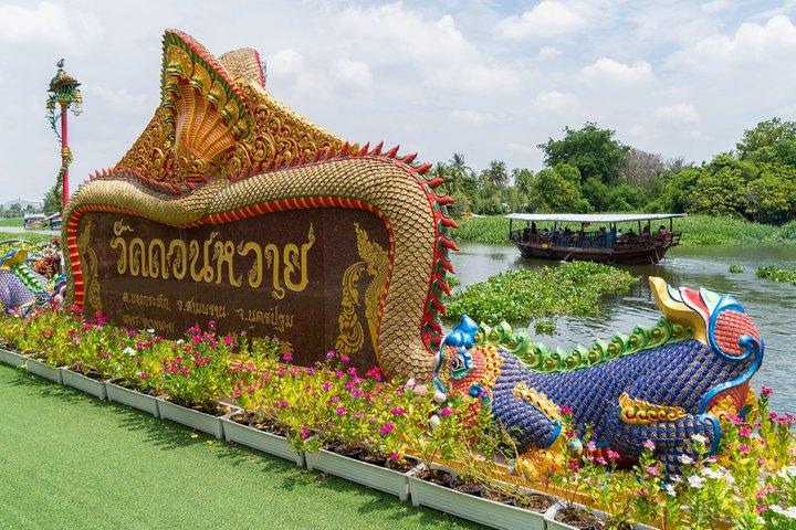 Donwai Floating Market Dragon Temple y después de la lluvia Tour