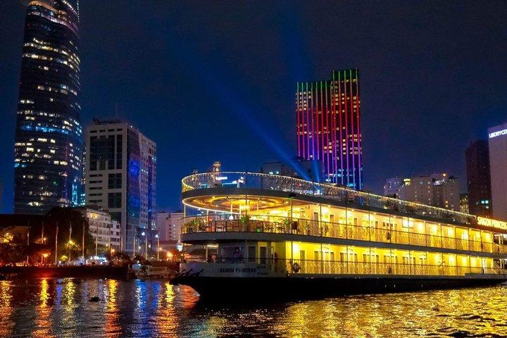 Crociera con cena sul fiume Saigon con intrattenimento dal vivo
