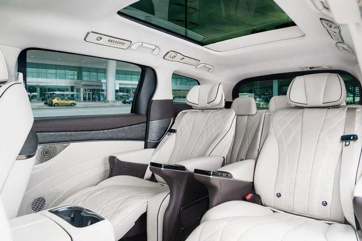 Bangkok Private Transfer Premium VAN DENZA D9