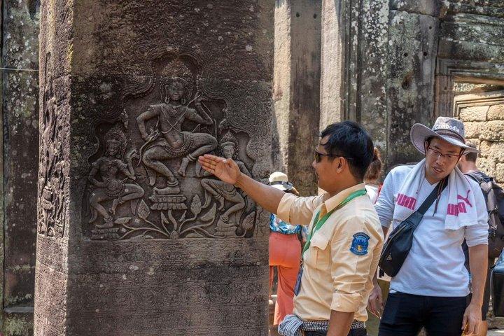 Inglês Angkor Wat Sunrise & Small Circuit Adventure