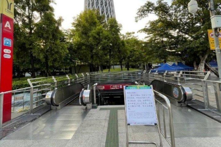 広州乗り降り2階建て観光バス