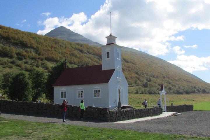 Halvdagstur til Goðafoss, Laufas og Julehuset