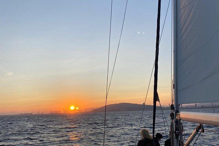 Sunset Sailboat Tour along the Coast with Open Bar