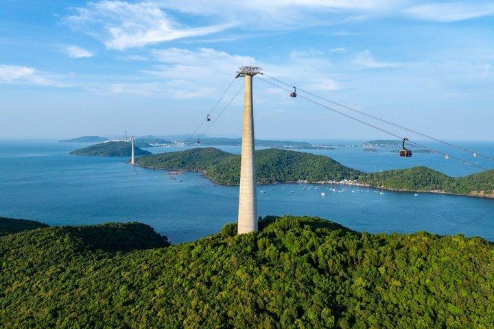 フーコック島でのケーブルカー付きアイランドホッピング旅行