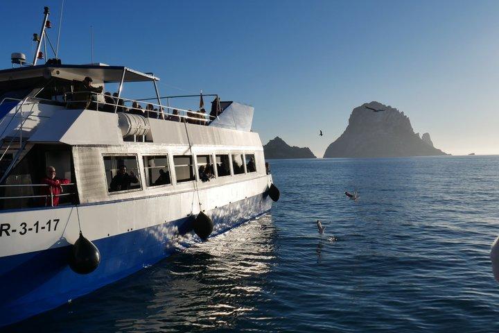 Ibiza: cruzeiro de catamarã pela manhã ou ao pôr do sol em Es Vedrà