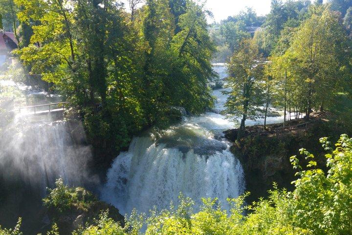 Zagreb to Plitvice Lakes Transfer com visita ao Rastoke Village