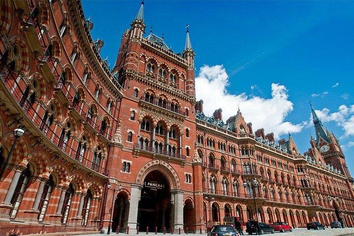 ロンドンセントパンクラスプライベート出発タクシーロンドンシティホテルから