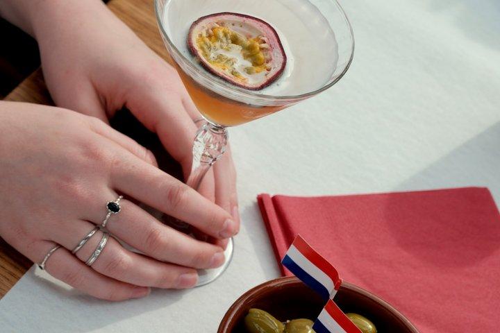 アムステルダム・イブニングカクテルクルーズ（軽食付き）