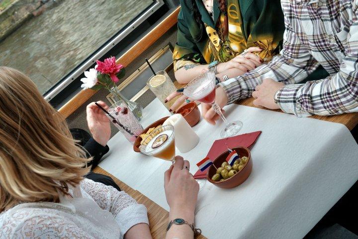 Amsterdam aften Cocktail Cruise med snacks