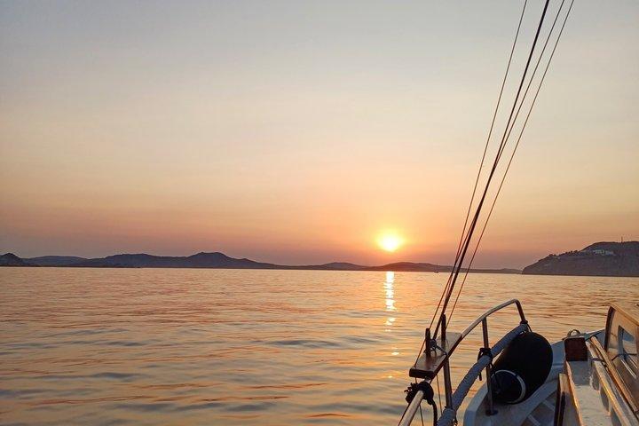 Crucero privado al atardecer en Mykonos