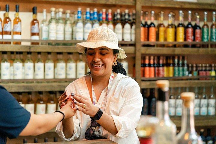 カボ サン ルーカスでのホエール ウォッチング : 観光クルーズとショッピング