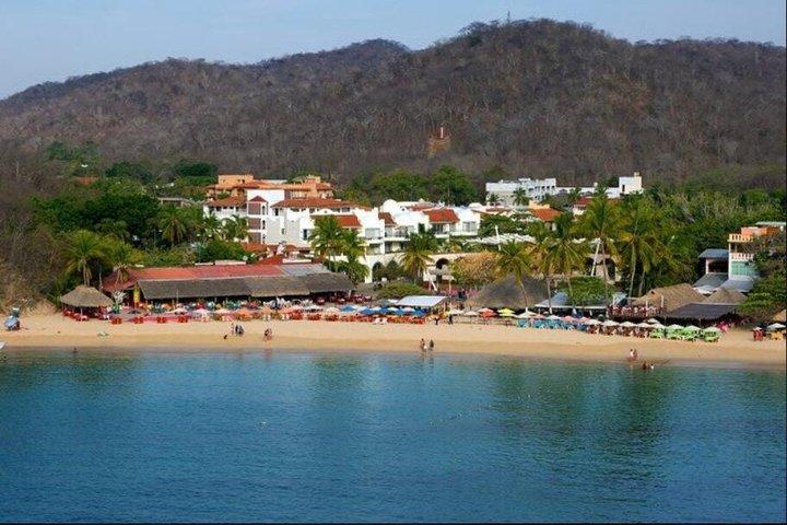 Catamaran Tour of the Bays of Huatulco