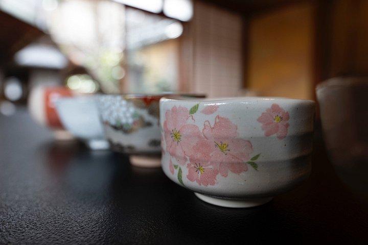 京都：150年続く絹商人の家で茶道