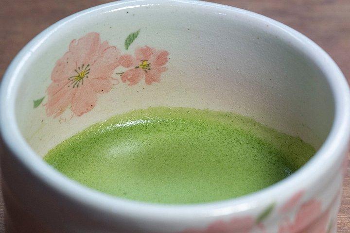 京都：150年続く絹商人の家で茶道