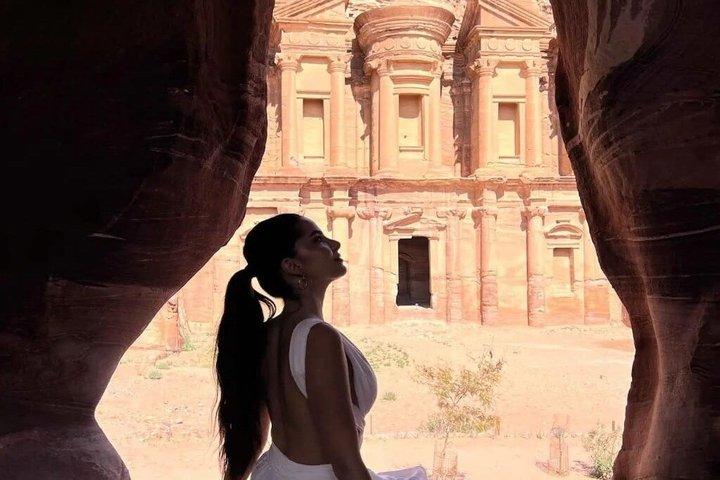 Petra Private Guided Tour