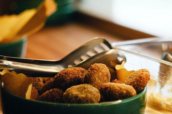 Luxus Naturweinprobe mit Cicchetti Tapas in Venedig