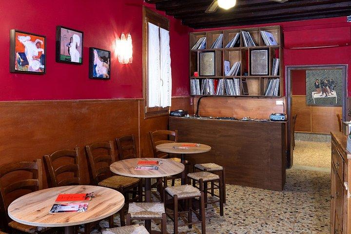 Luxus Naturweinprobe mit Cicchetti Tapas in Venedig