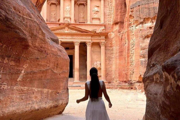 Visita guiada privada de 2 dias Petra Wadi Rum e o Castelo de Kerak