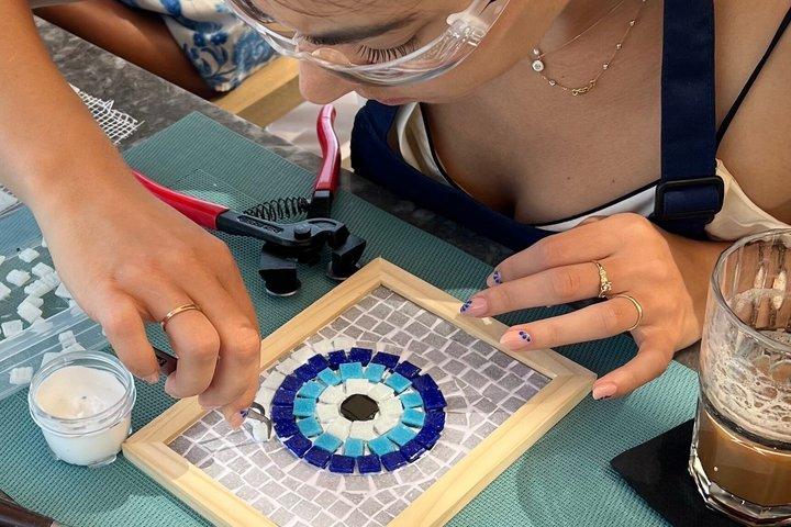 Crie seu próprio mosaico junto ao mar, em Rhodes Town Workshop