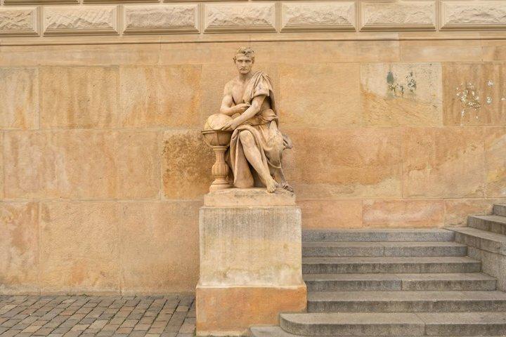 Praga: Bilhete do Museu Nacional e audioguia online