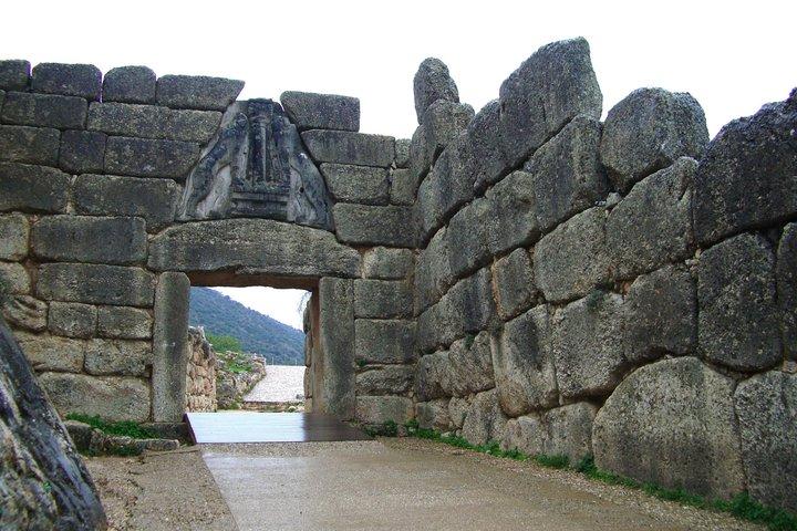 ミケーネ古代コリントスと地峡運河プライベートツアー
