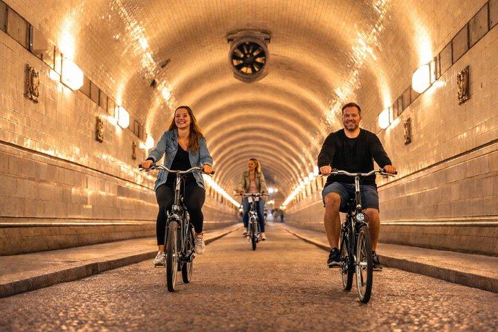ハンブルクの今年のまとめ– 地元ならではの話が聞ける自転車ツアー