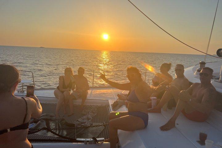 Ibiza et Formentera Catamaran Day Charter avec Skipper
