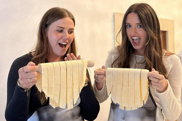 フィレンツェ：フレッシュパスタ＆ティラミス料理教室＋美味しいワインがいっぱい