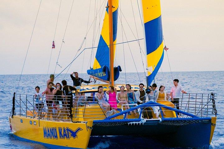 Beautiful 90 Minute Catamaran Sunset Sail with Drinks!