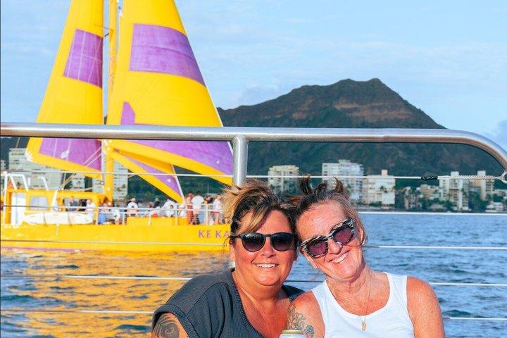 Waikiki Beach Sunset Sail auf Ke Kai Katamaran