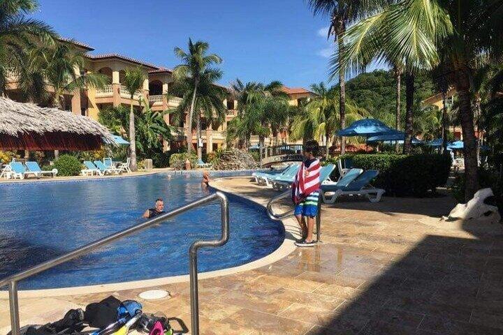Roatán Infinity Bay Resort All Inclusive, Chocolade & Rum proeven