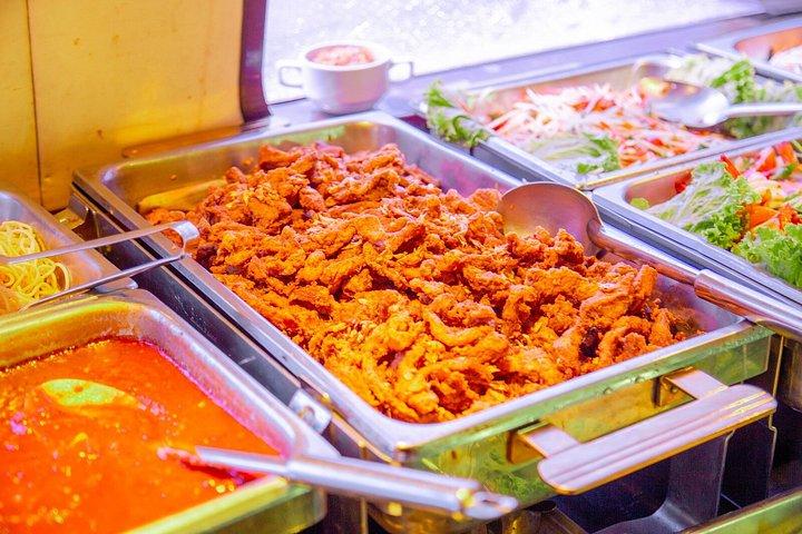 バンコクへのリバークルーズ付きアユタヤ市内観光とランチ