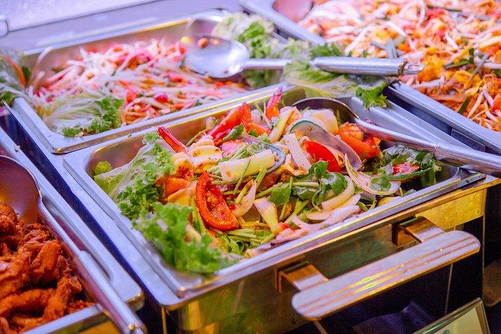 バンコクへのリバークルーズ付きアユタヤ市内観光とランチ