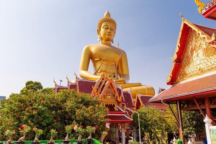 Wat Pak Nam Longtail Bootstour mit Blumenmarkt in Bangkok