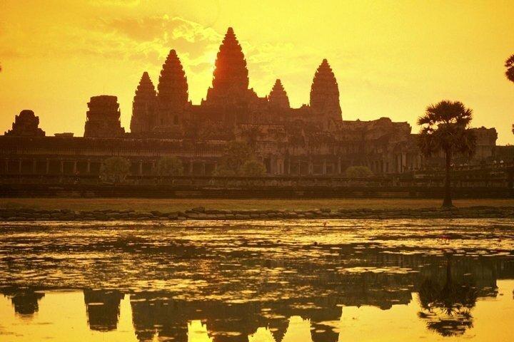 Angkor Temple Tour with Sunset - Small Group