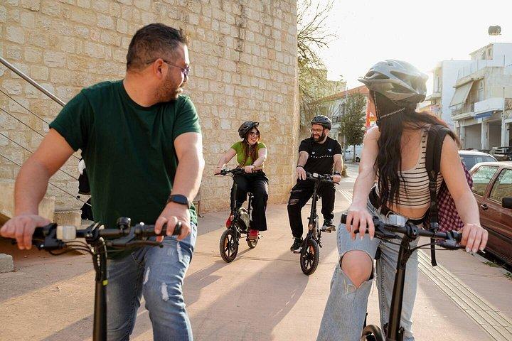 イラクリオンのクレタン料理Eバイクアドベンチャー