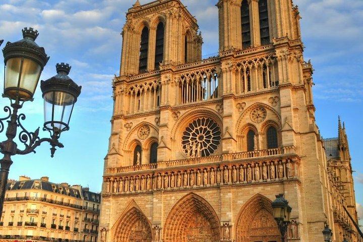 Notre Dame Walking Tour com Mini Photoshoot Paris