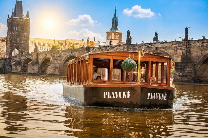 リバー ボート クルーズとランチ付きプラハ ウォーキング ツアー - 6 時間
