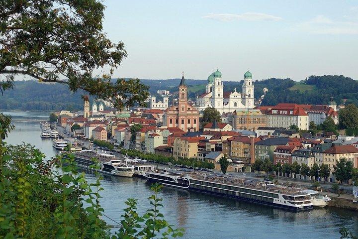 Traslado privado de Múnich al puerto de Passau con parada turística de 2 horas