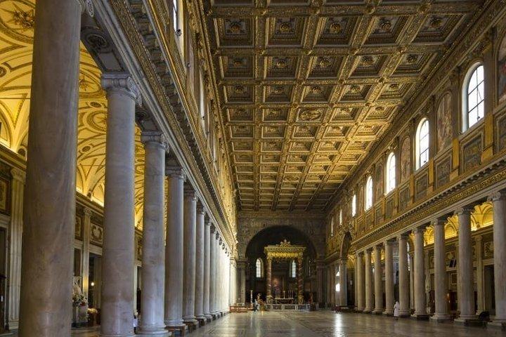 ローマの教会を巡るツアー