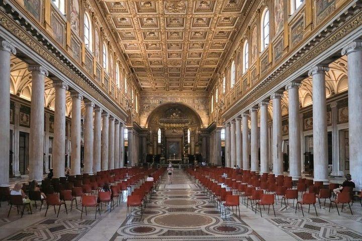 ローマの教会を巡るツアー