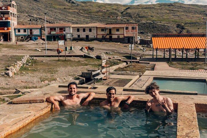 Hoteller i nærheden af Ausangate 7 Lakes Day Trip in the Andes
